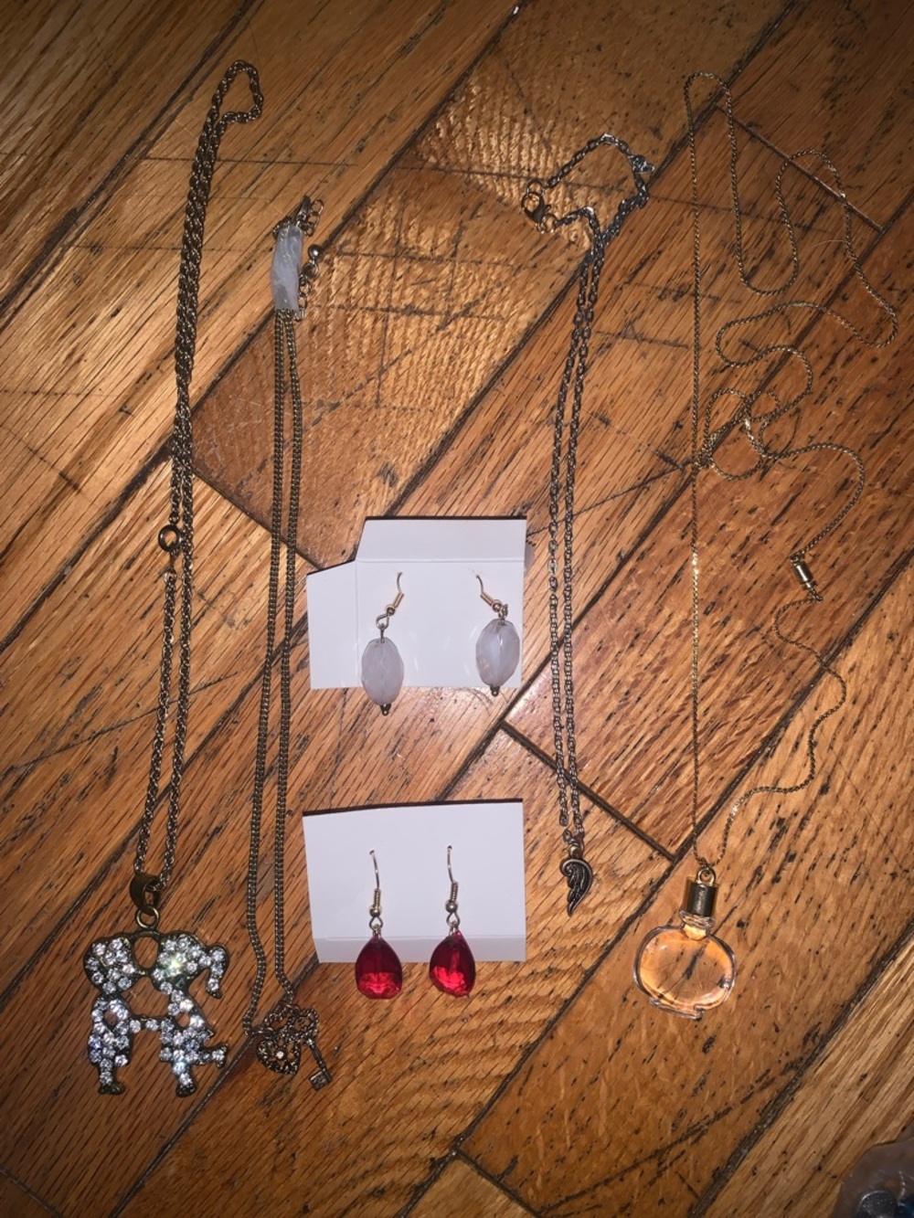 Custom jewelry requests! Also looking for jewelry to upscycle - Picture 5 of 17